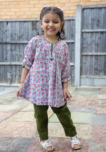 Load image into Gallery viewer, Floral Pleated Kurti with Trouser